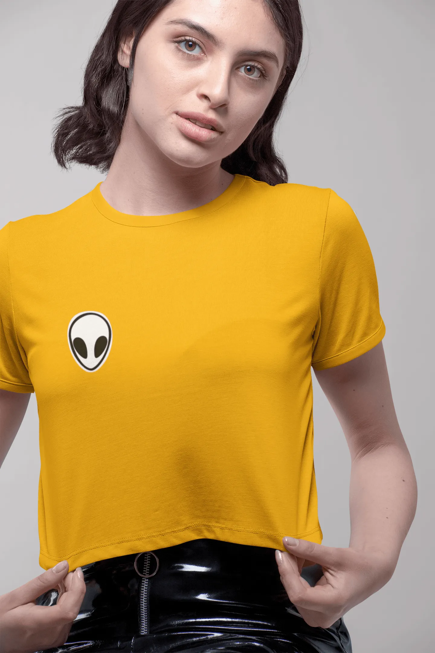 Alien Pocket Design Half-sleeve Crop Top