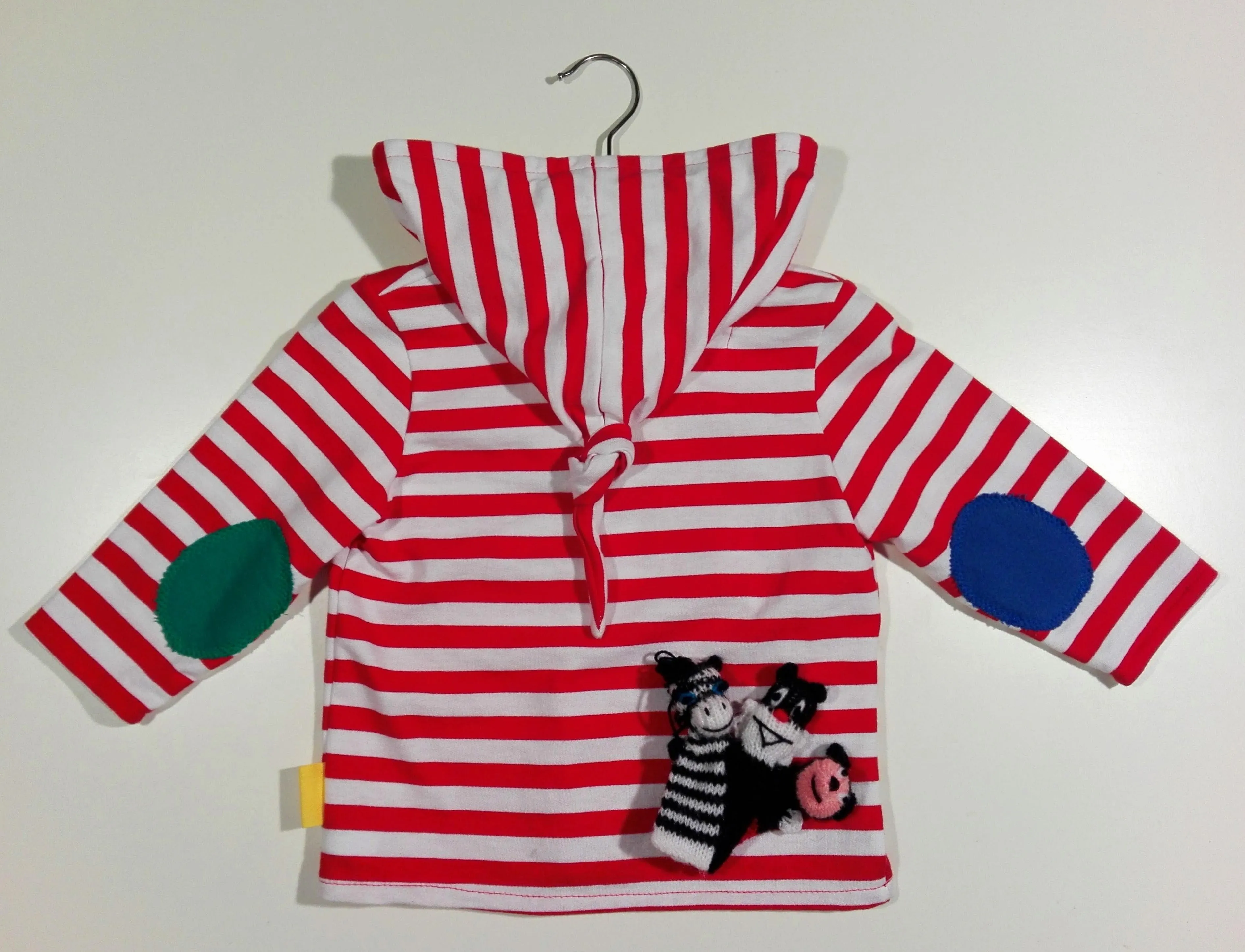 Long-sleeved striped sweater in cotton with hood