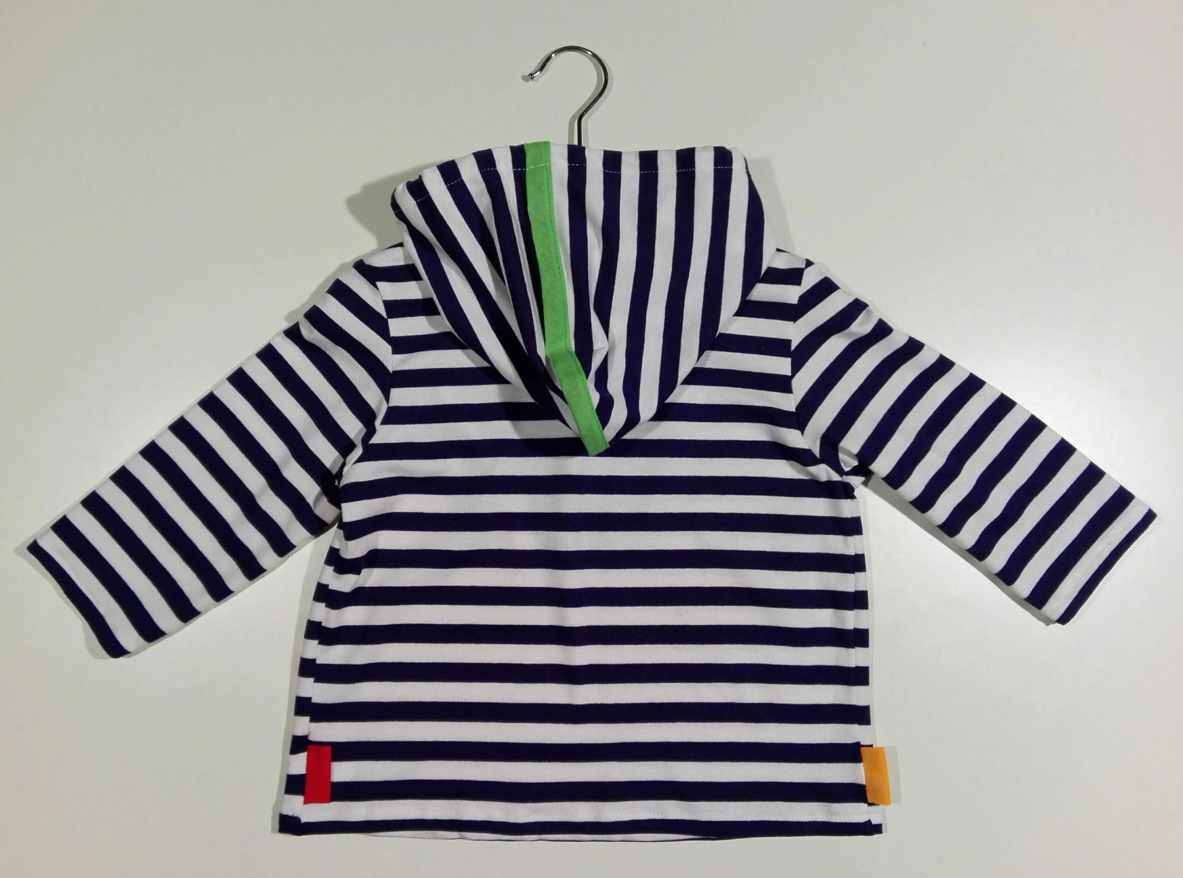 Long-sleeved striped sweater in cotton with hood