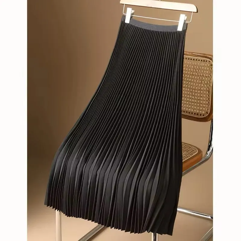 Solid color high waist pleated maxi skirt in black