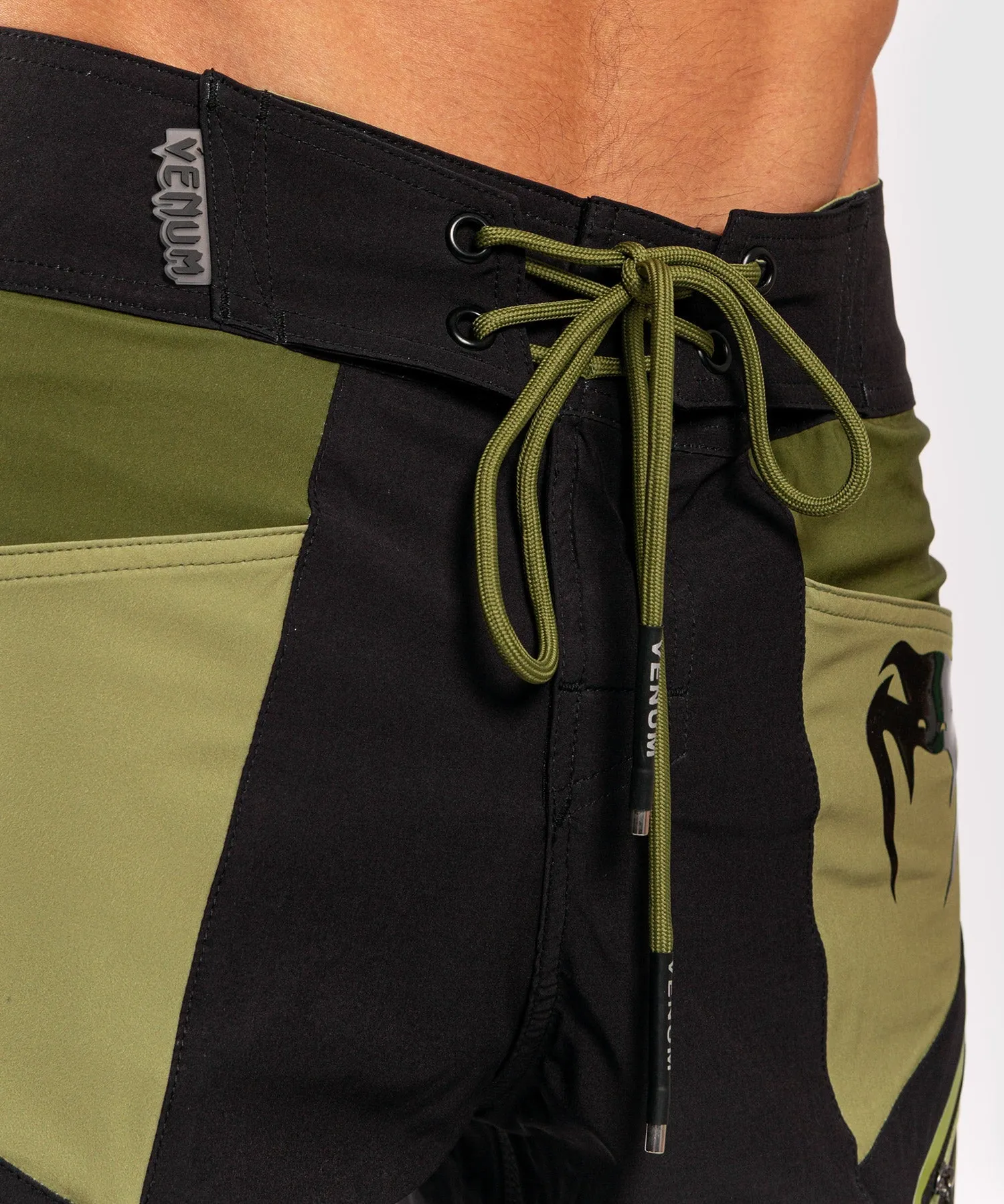 Venum Cargo Boardshorts - Black/Green